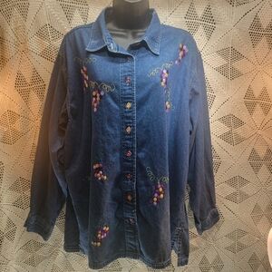 Silver thread XL Long sleeve button down denim looking top